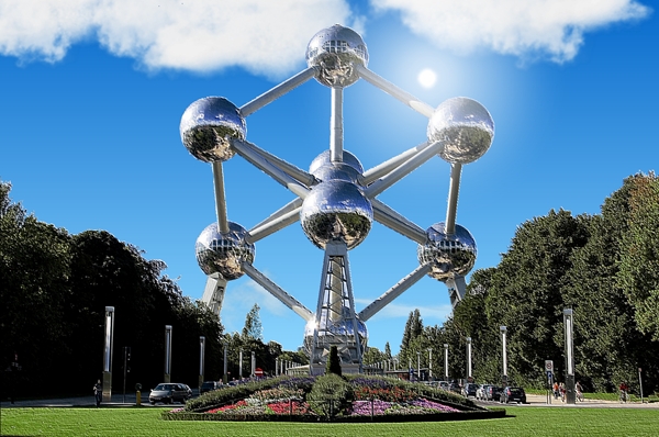 screen atomium2.jpg