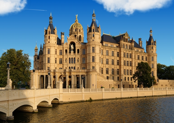 screen schwerin.jpg
