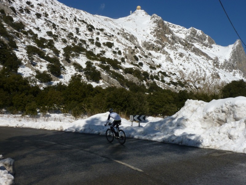 mallorca-schnee-am-puig-major.jpg