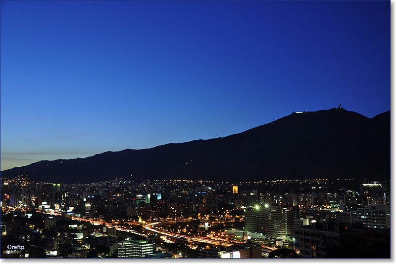 CARACAS NOCHE